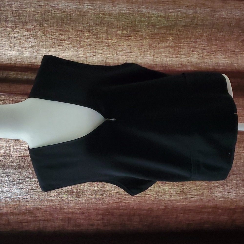 ADDENDUM WOMEN'S VEST SIZE L/G